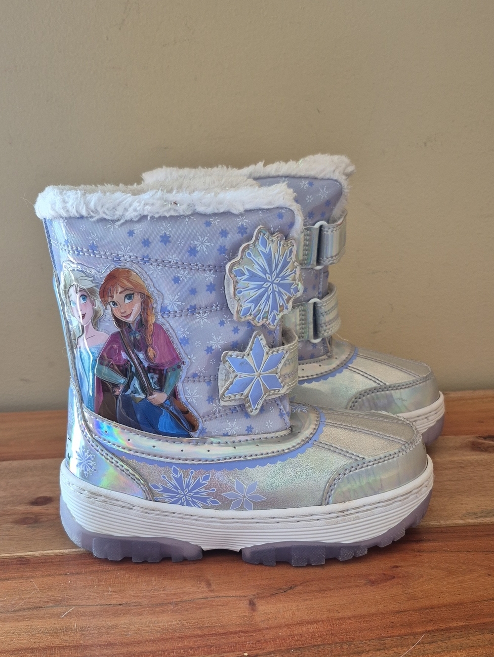 Girls' Disney Frozen Light Up Snow Boots - Sz. 11